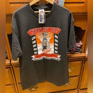 Detroit Red wings Stanley Cups through the years T-Shirt